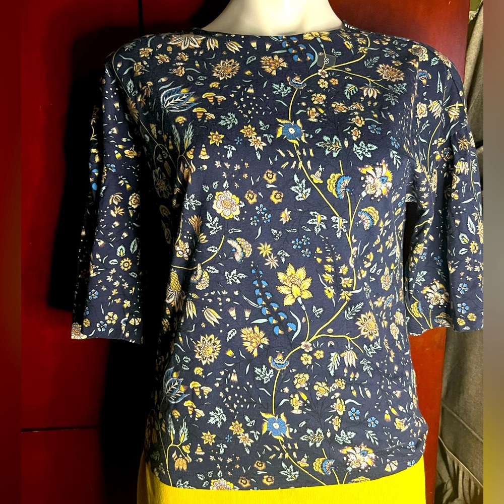 Brand NWT✨ Studio Sanderson for Uniqlo 3/4 sleeve Floral Top 💐👚